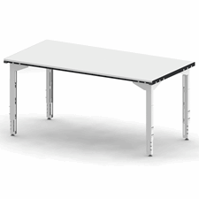 Table de préparation sur pieds standards 140 x 90 cm