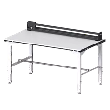 Table de préparation de commande pré-équipée avec dispositif de coupe