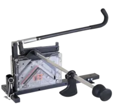 Outil portable de découpe de cornières avec règle de mesure intégrée